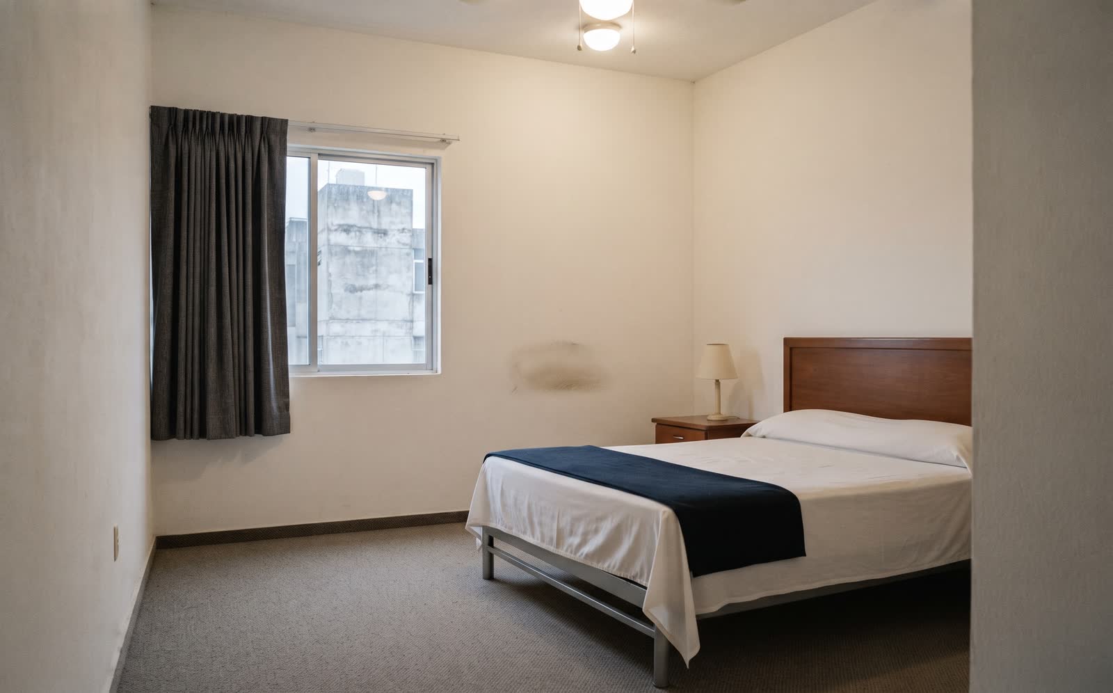 Habitación de un hotel independiente en la Ciudad de México, antes del Checkup de Hostera